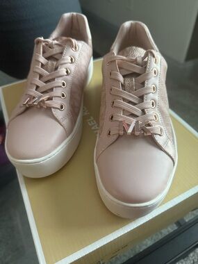 Michael Kors Poppy Lace Up